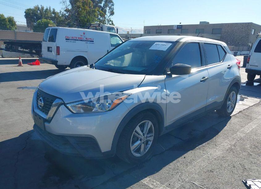 Photo 2 of 2020 Nissan Kicks S XTRONIC CVT (VIN 3N1CP5BV0LL506355)
