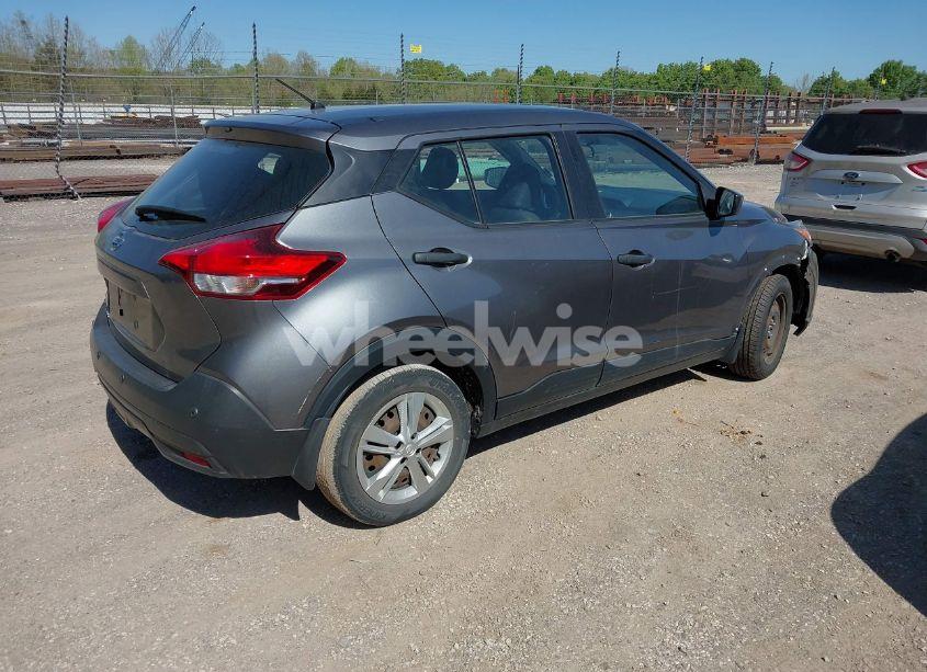 Photo 4 of 2020 Nissan Kicks S XTRONIC CVT (VIN 3N1CP5BV0LL539341)