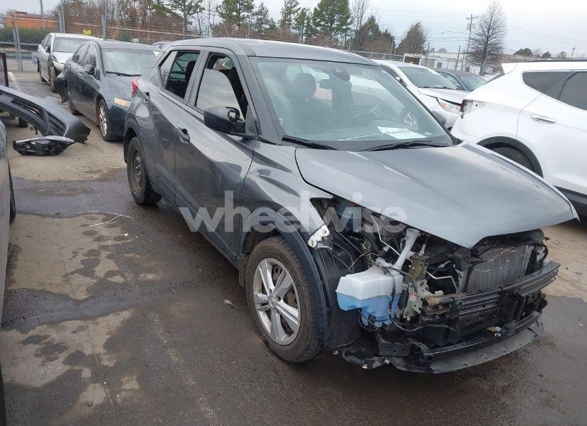 2020 Nissan Kicks S XTRONIC CVT (VIN 3N1CP5BV0LL541977) main photo