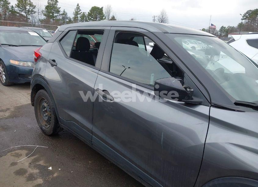 Photo 14 of 2020 Nissan Kicks S XTRONIC CVT (VIN 3N1CP5BV0LL541977)