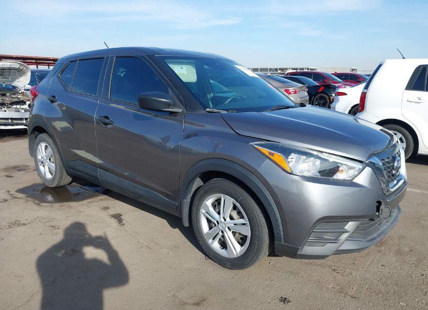 2020 Nissan Kicks S XTRONIC CVT (VIN 3N1CP5BV0LL549447) main photo