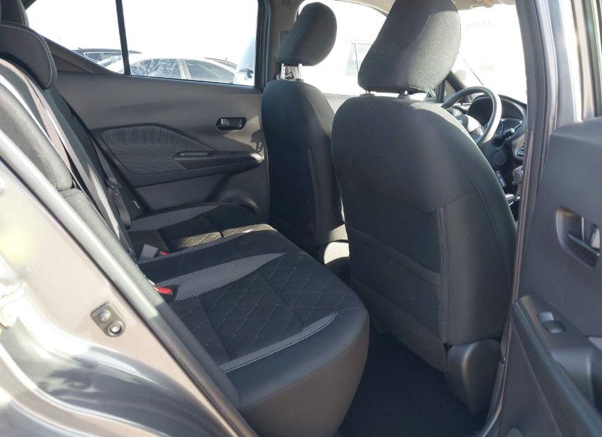 Photo 8 of 2020 Nissan Kicks S XTRONIC CVT (VIN 3N1CP5BV0LL549447)