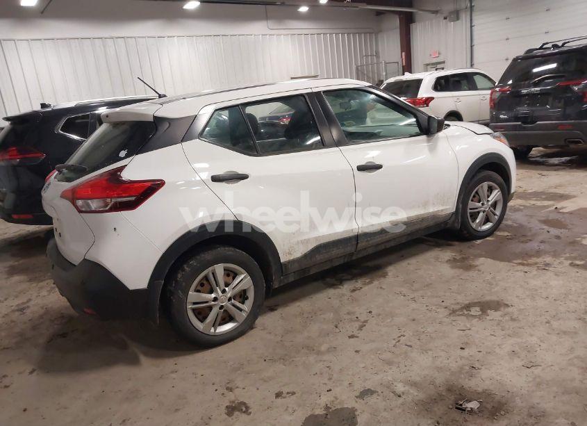 Photo 4 of 2020 Nissan Kicks S XTRONIC CVT (VIN 3N1CP5BV0LL579340)