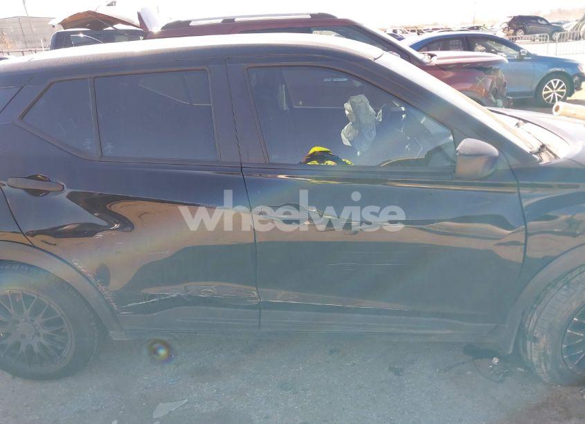 Photo 13 of 2022 Nissan Kicks S XTRONIC CVT (VIN 3N1CP5BV0NL499345)