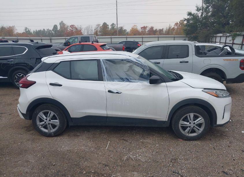 Photo 13 of 2024 Nissan Kicks S XTRONIC CVT (VIN 3N1CP5BV0RL523407)