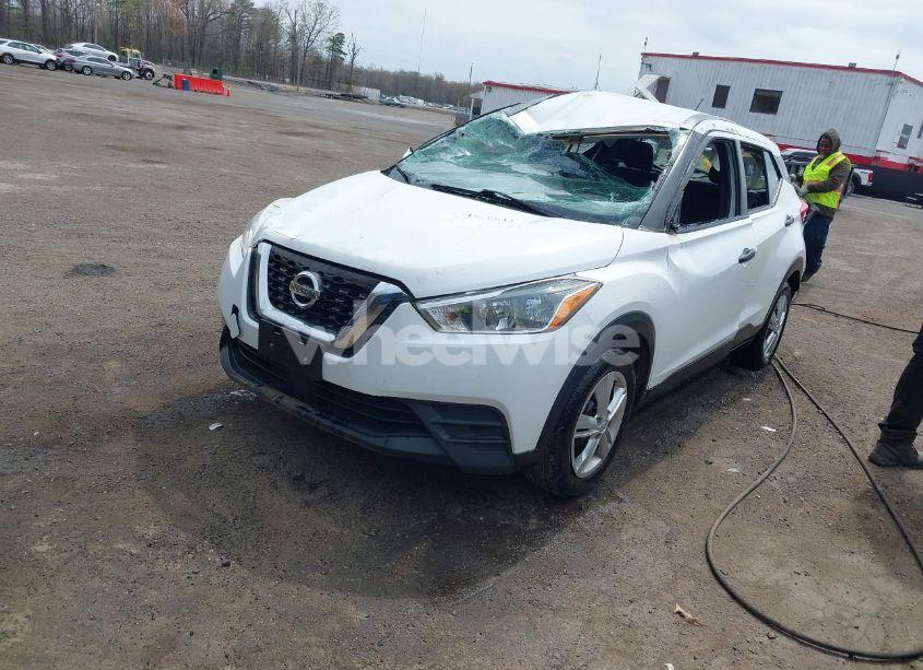 Photo 2 of 2020 Nissan Kicks S XTRONIC CVT (VIN 3N1CP5BV1LL500984)
