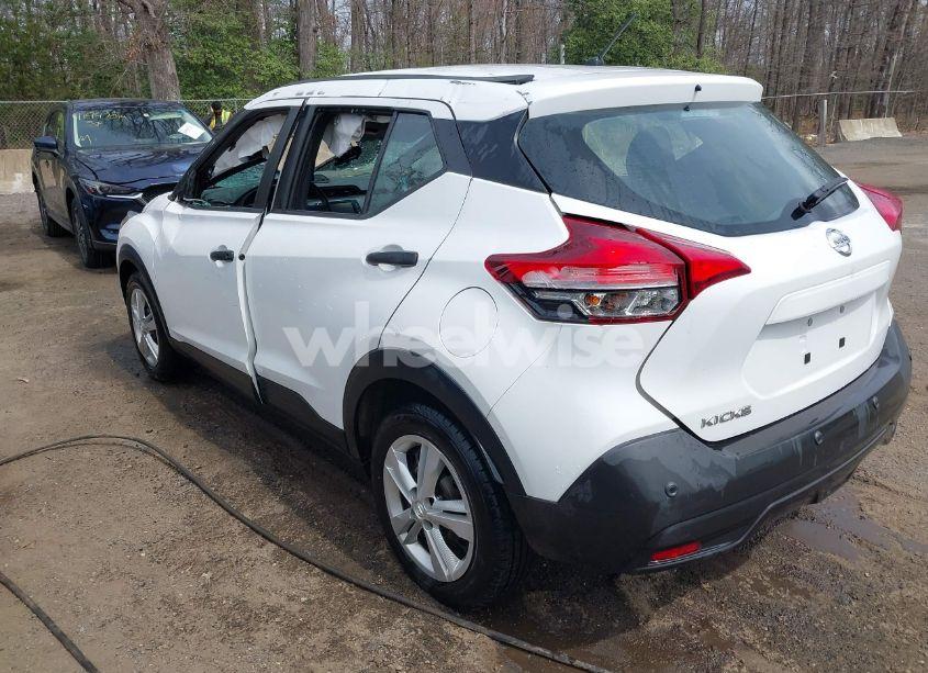 Photo 3 of 2020 Nissan Kicks S XTRONIC CVT (VIN 3N1CP5BV1LL500984)