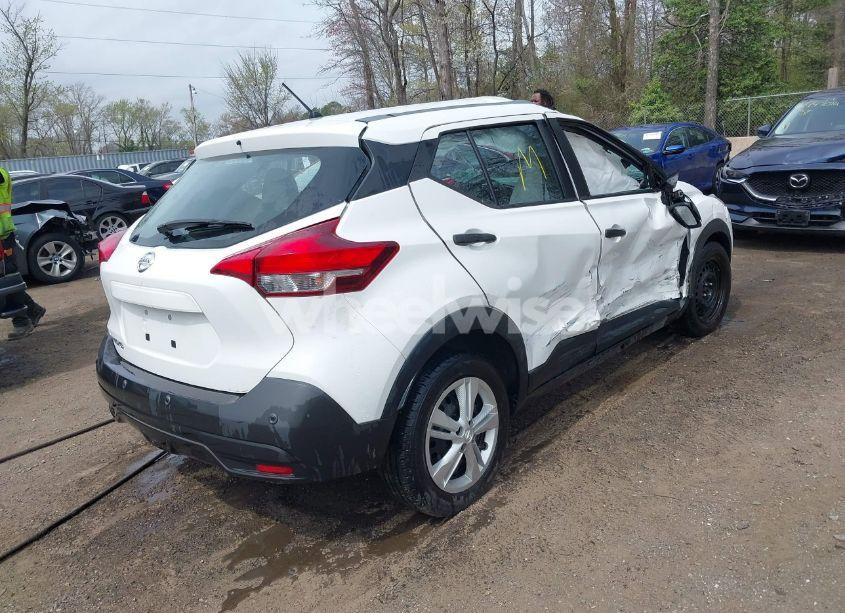 Photo 4 of 2020 Nissan Kicks S XTRONIC CVT (VIN 3N1CP5BV1LL500984)