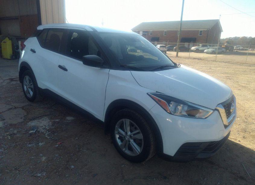 2020 Nissan Kicks S XTRONIC CVT (VIN 3N1CP5BV1LL541664) main photo