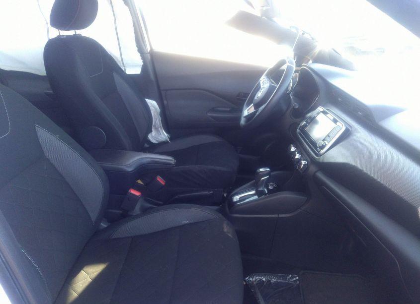 Photo 5 of 2020 Nissan Kicks S XTRONIC CVT (VIN 3N1CP5BV1LL541664)