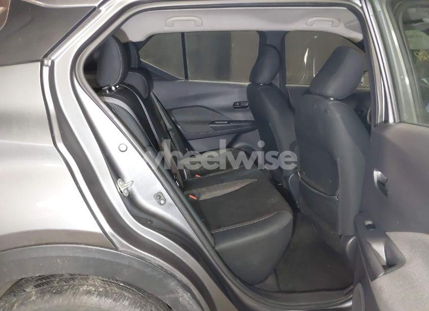 Photo 8 of 2020 Nissan Kicks S XTRONIC CVT (VIN 3N1CP5BV1LL542846)