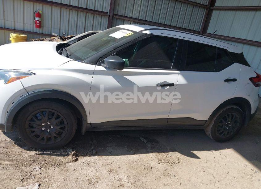 Photo 14 of 2020 Nissan Kicks S XTRONIC CVT (VIN 3N1CP5BV1LL555516)