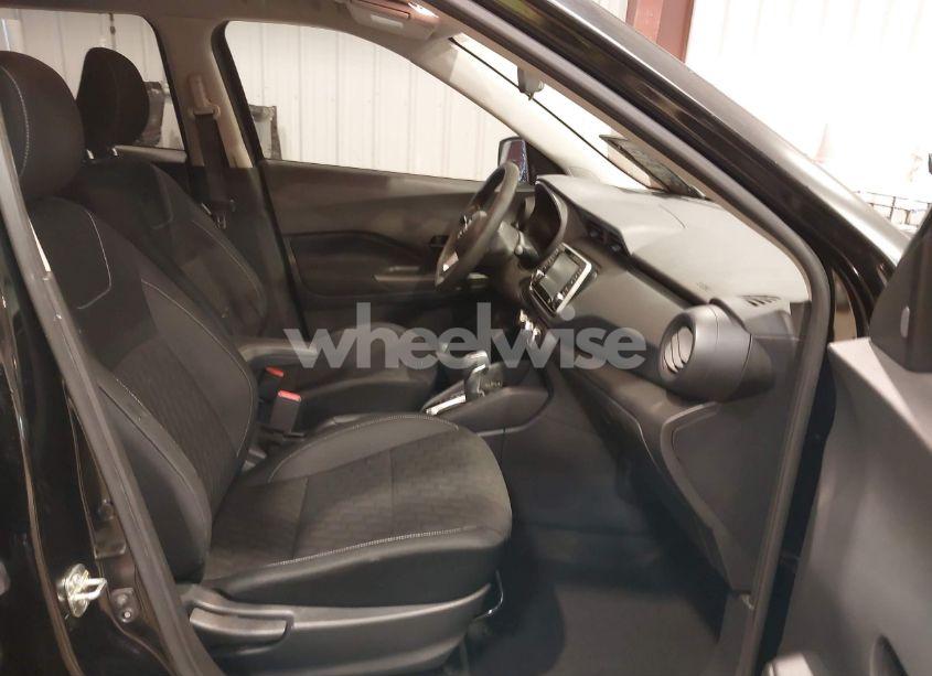 Photo 5 of 2021 Nissan Kicks S XTRONIC CVT (VIN 3N1CP5BV1ML493777)