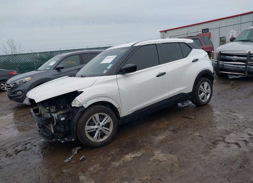 Photo 2 of 2021 Nissan Kicks S XTRONIC CVT (VIN 3N1CP5BV1ML530486)