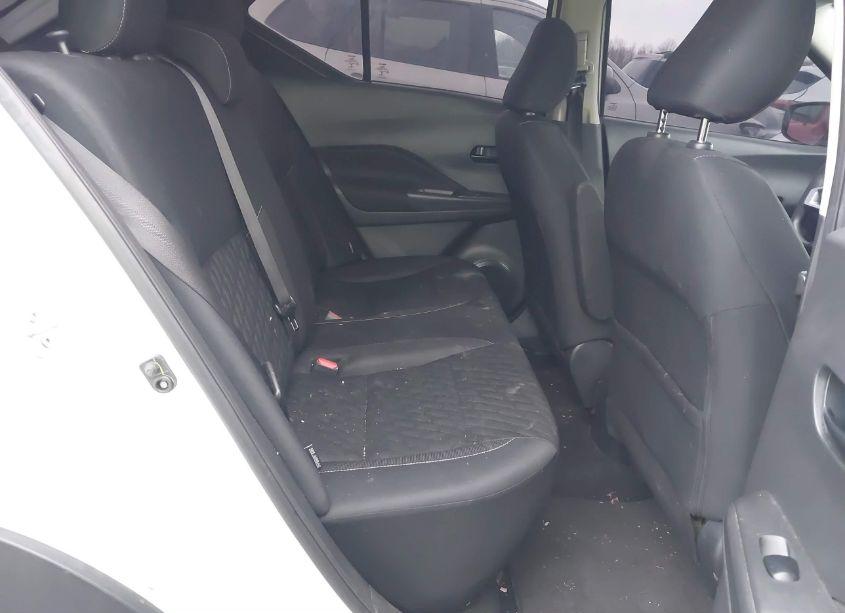 Photo 8 of 2021 Nissan Kicks S XTRONIC CVT (VIN 3N1CP5BV1ML530486)