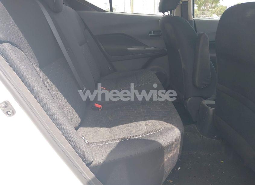 Photo 8 of 2022 Nissan Kicks S XTRONIC CVT (VIN 3N1CP5BV1NL519098)