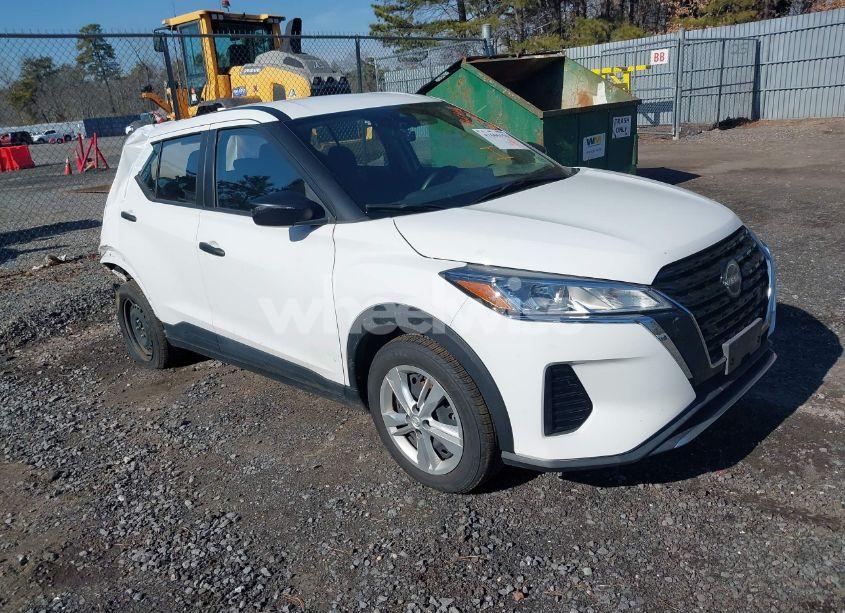 2022 Nissan Kicks S XTRONIC CVT (VIN 3N1CP5BV1NL519747) main photo