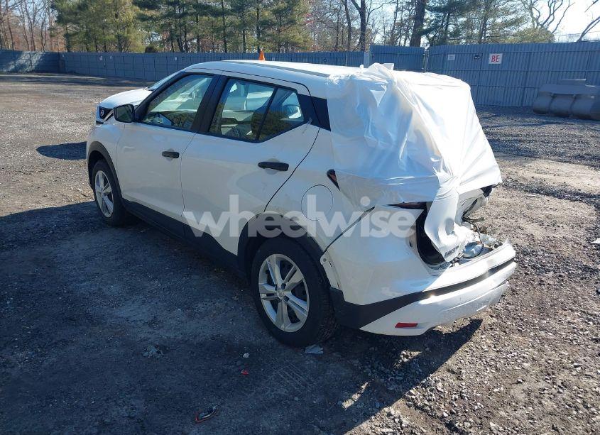 Photo 3 of 2022 Nissan Kicks S XTRONIC CVT (VIN 3N1CP5BV1NL519747)