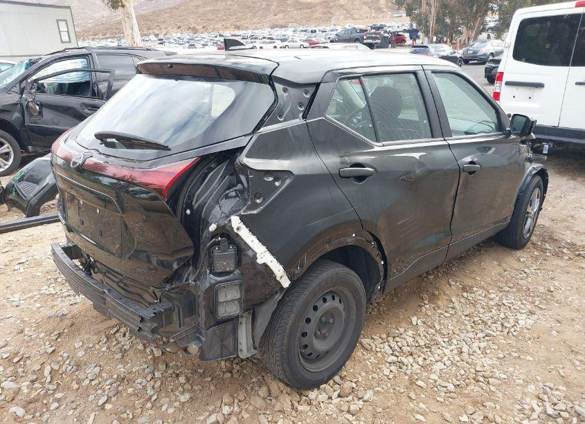 Photo 4 of 2023 Nissan Kicks S XTRONIC CVT (VIN 3N1CP5BV1PL574170)