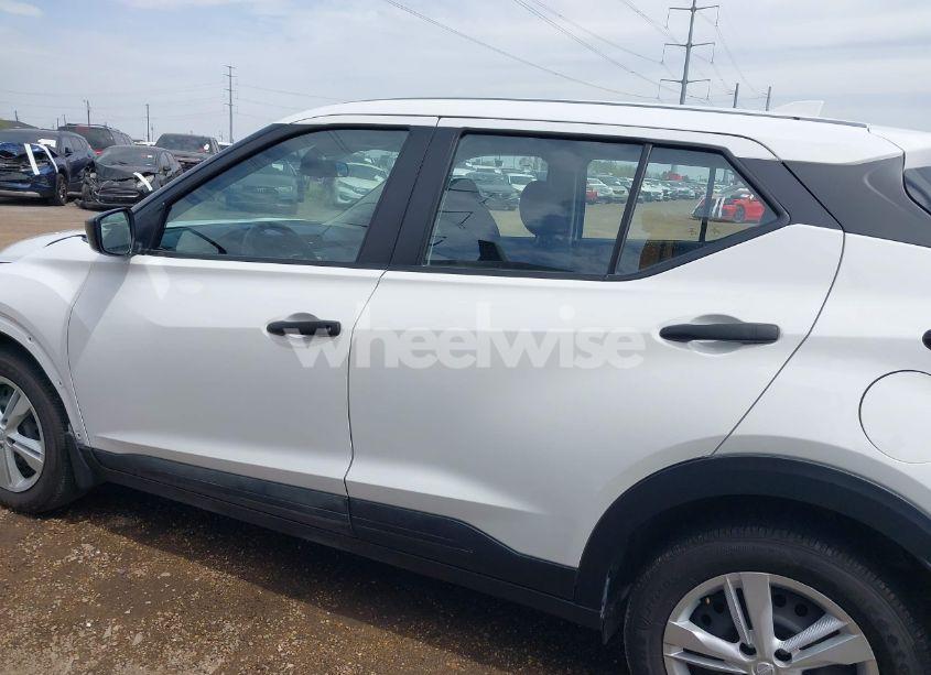 Photo 15 of 2024 Nissan Kicks S XTRONIC CVT (VIN 3N1CP5BV1RL502999)