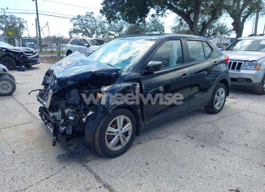 Photo 2 of 2020 Nissan Kicks S XTRONIC CVT (VIN 3N1CP5BV2LL481927)