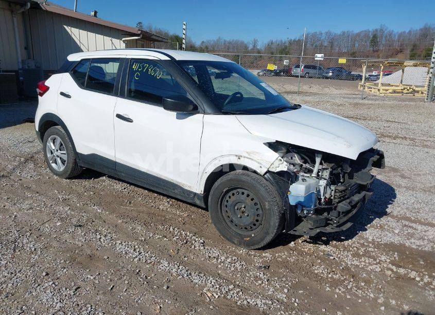 2020 Nissan Kicks S XTRONIC CVT (VIN 3N1CP5BV2LL492913) main photo