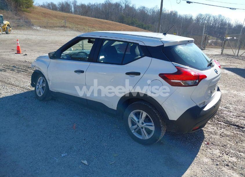 Photo 3 of 2020 Nissan Kicks S XTRONIC CVT (VIN 3N1CP5BV2LL492913)