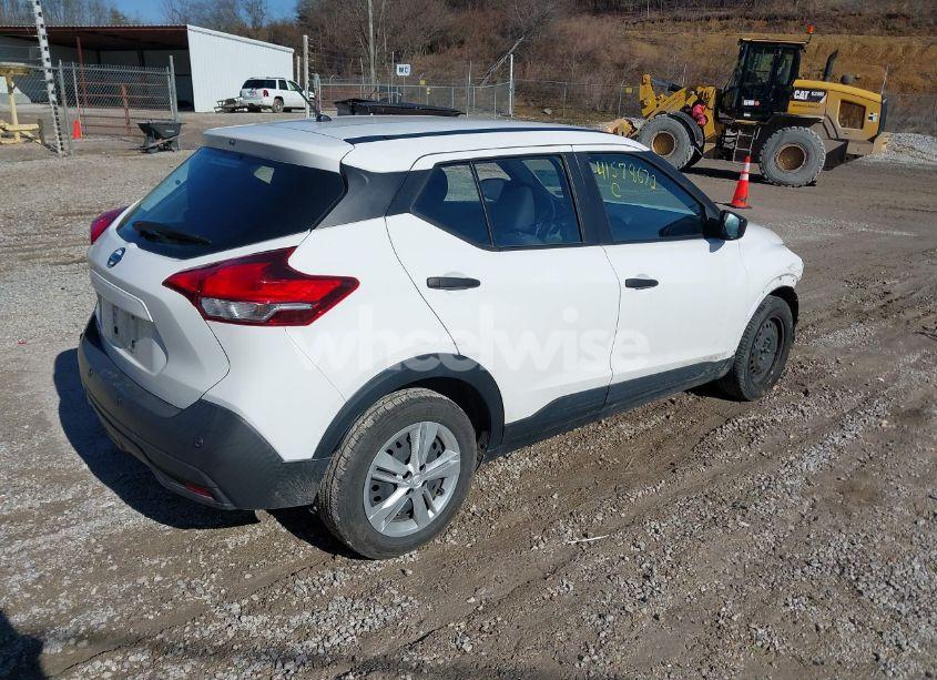 Photo 4 of 2020 Nissan Kicks S XTRONIC CVT (VIN 3N1CP5BV2LL492913)