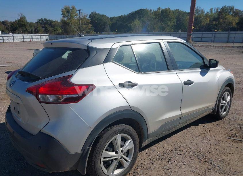 Photo 4 of 2020 Nissan Kicks S (VIN 3N1CP5BV2LL524341)