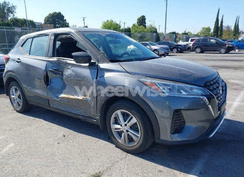 2021 Nissan Kicks S XTRONIC CVT (VIN 3N1CP5BV2ML528505) main photo