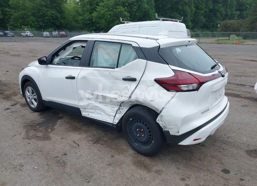 Photo 3 of 2022 Nissan Kicks S XTRONIC CVT (VIN 3N1CP5BV2NL516520)