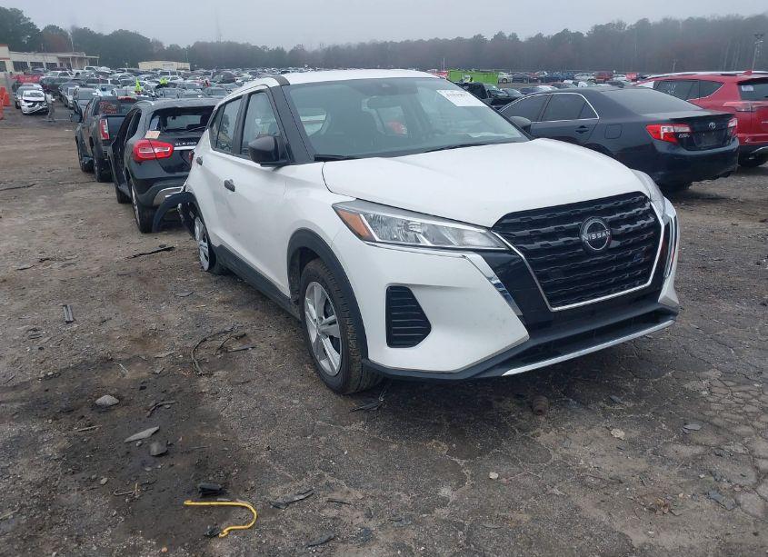 2022 Nissan Kicks S XTRONIC CVT (VIN 3N1CP5BV2NL528733) main photo