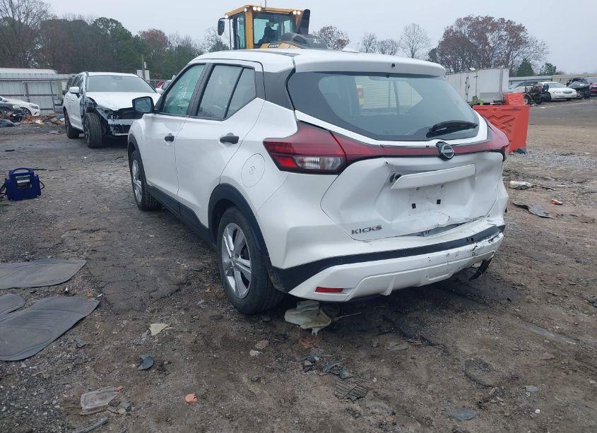 Photo 3 of 2022 Nissan Kicks S XTRONIC CVT (VIN 3N1CP5BV2NL528733)