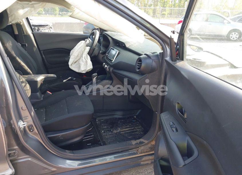 Photo 5 of 2023 Nissan Kicks S XTRONIC CVT (VIN 3N1CP5BV2PL487717)