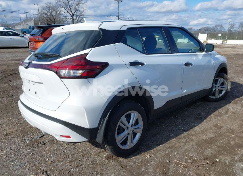Photo 4 of 2023 Nissan Kicks S XTRONIC CVT (VIN 3N1CP5BV2PL569138)