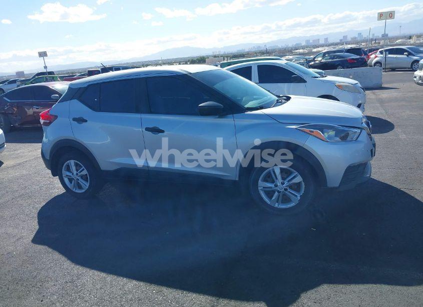 Photo 13 of 2020 Nissan Kicks S XTRONIC CVT (VIN 3N1CP5BV3LL493097)