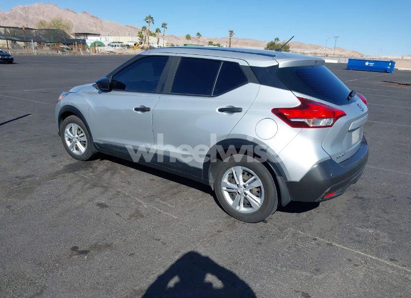 Photo 3 of 2020 Nissan Kicks S XTRONIC CVT (VIN 3N1CP5BV3LL493097)