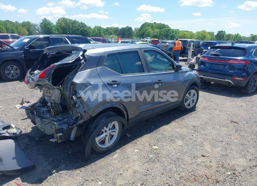 Photo 4 of 2020 Nissan Kicks S XTRONIC CVT (VIN 3N1CP5BV3LL512442)