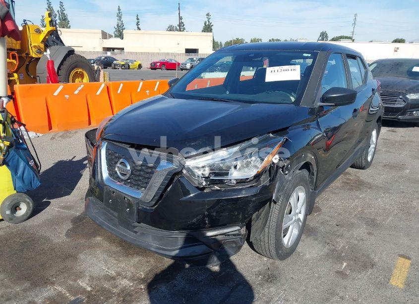 Photo 2 of 2020 Nissan Kicks S XTRONIC CVT (VIN 3N1CP5BV3LL517320)