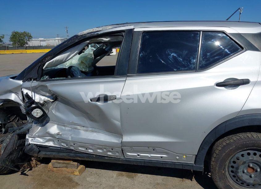 Photo 14 of 2020 Nissan Kicks S XTRONIC CVT (VIN 3N1CP5BV3LL539401)