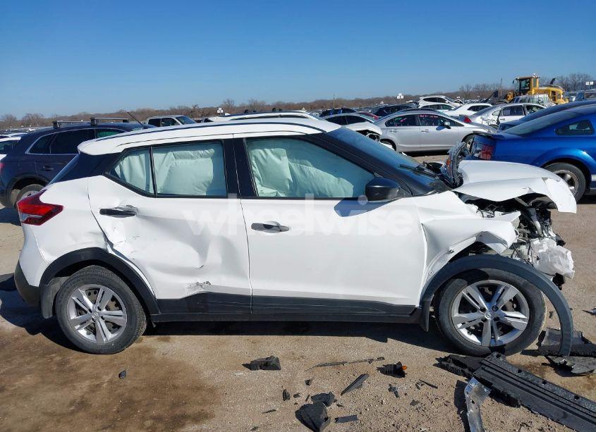 Photo 14 of 2020 Nissan Kicks S XTRONIC CVT (VIN 3N1CP5BV3LL564265)