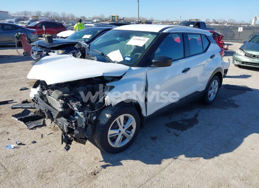 Photo 2 of 2020 Nissan Kicks S XTRONIC CVT (VIN 3N1CP5BV3LL564265)