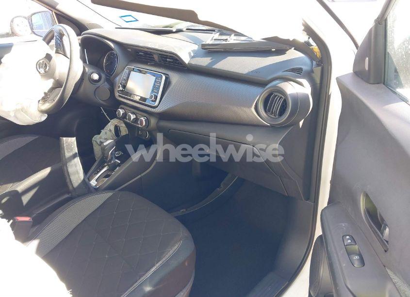 Photo 5 of 2020 Nissan Kicks S XTRONIC CVT (VIN 3N1CP5BV3LL564265)