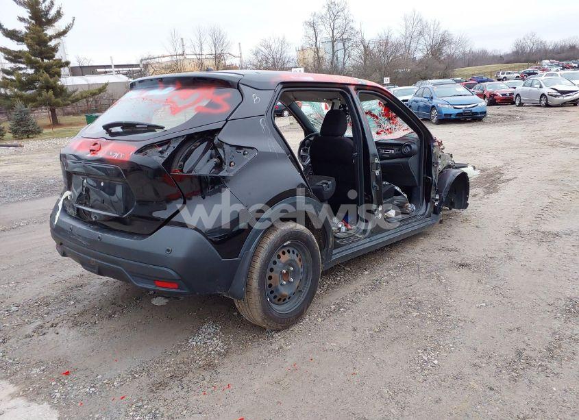 Photo 4 of 2020 Nissan Kicks S XTRONIC CVT (VIN 3N1CP5BV3LL578571)