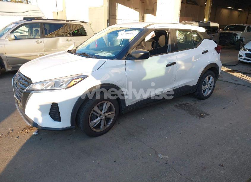 Photo 2 of 2021 Nissan Kicks S XTRONIC CVT (VIN 3N1CP5BV3ML501829)