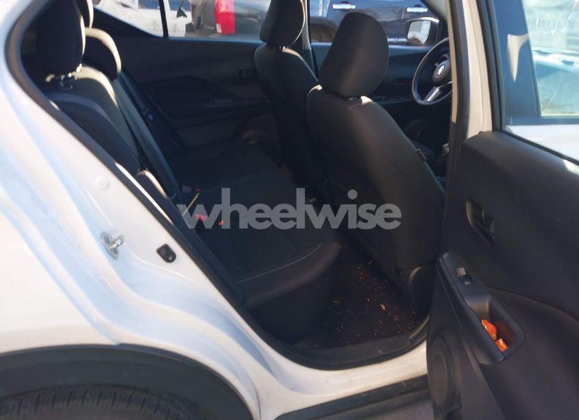 Photo 8 of 2021 Nissan Kicks S XTRONIC CVT (VIN 3N1CP5BV3ML501829)