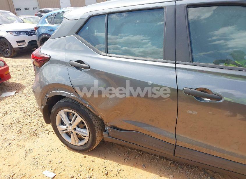 Photo 6 of 2021 Nissan Kicks S XTRONIC CVT (VIN 3N1CP5BV3ML537164)