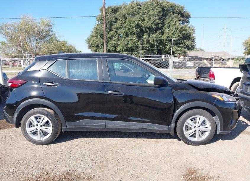 Photo 13 of 2022 Nissan Kicks S XTRONIC CVT (VIN 3N1CP5BV3NL521676)