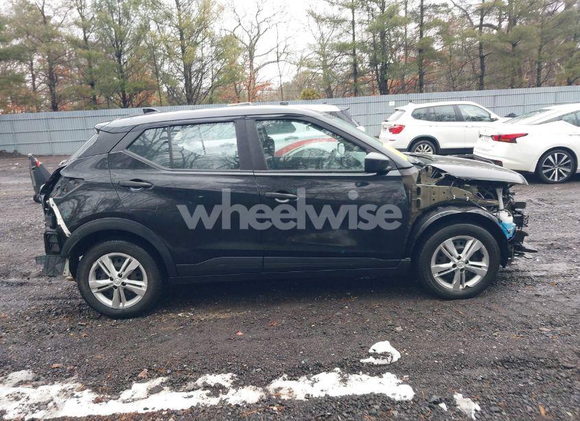 Photo 13 of 2022 Nissan Kicks S XTRONIC CVT (VIN 3N1CP5BV3NL531608)