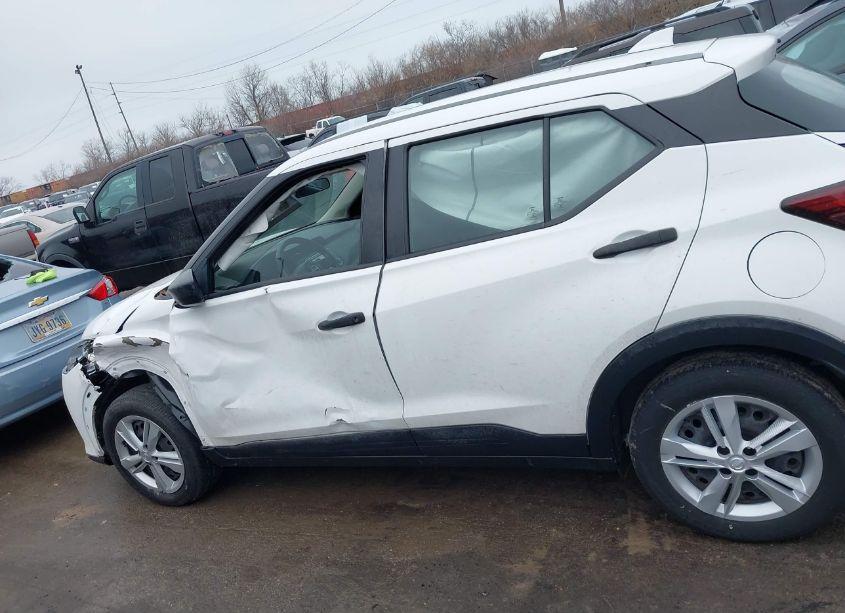 Photo 14 of 2022 Nissan Kicks S XTRONIC CVT (VIN 3N1CP5BV3NL531639)